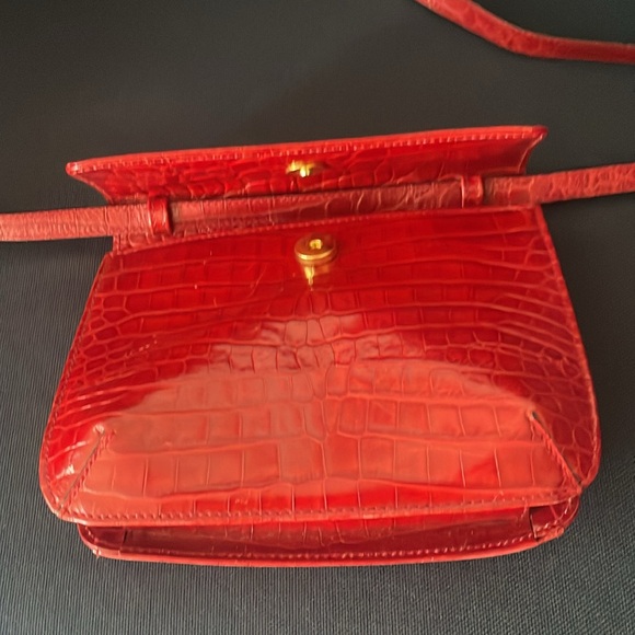 Salvatore Ferragamo Red-Croc Leather Crossbody Bag - Picture 6 of 8
